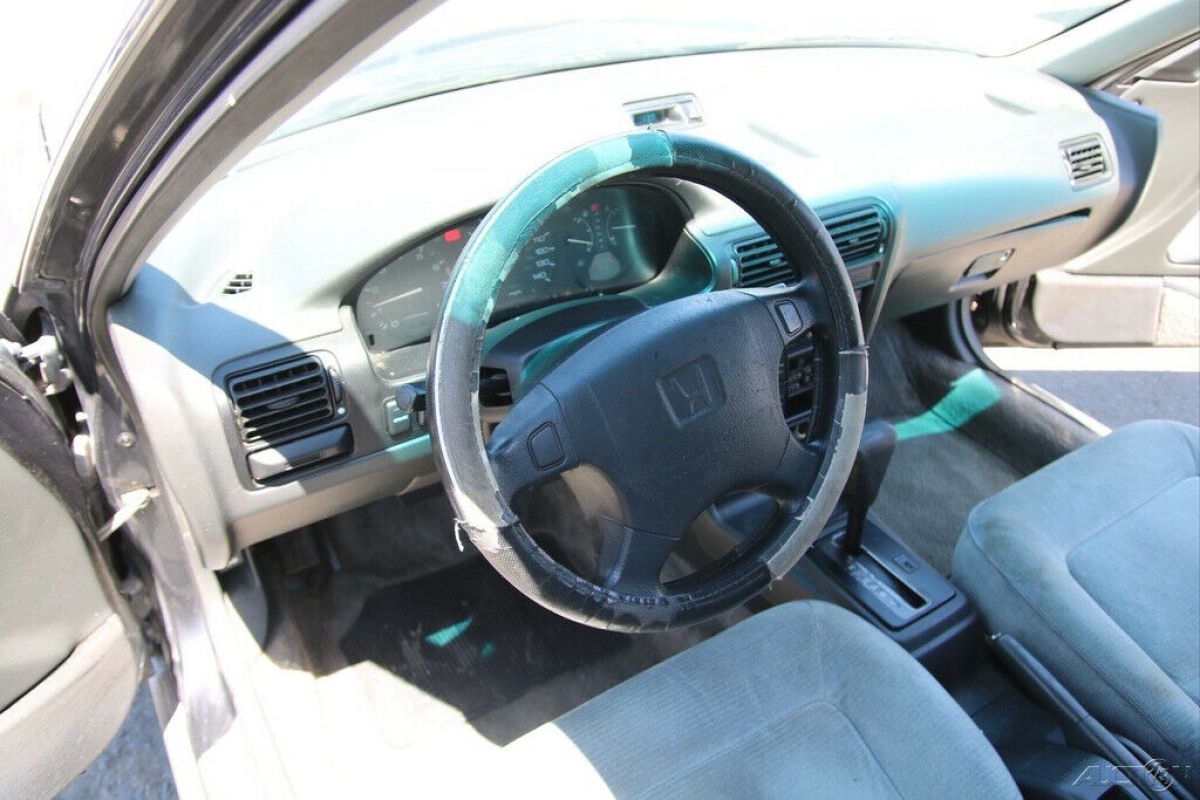 1993 Honda Accord LX - photo 13