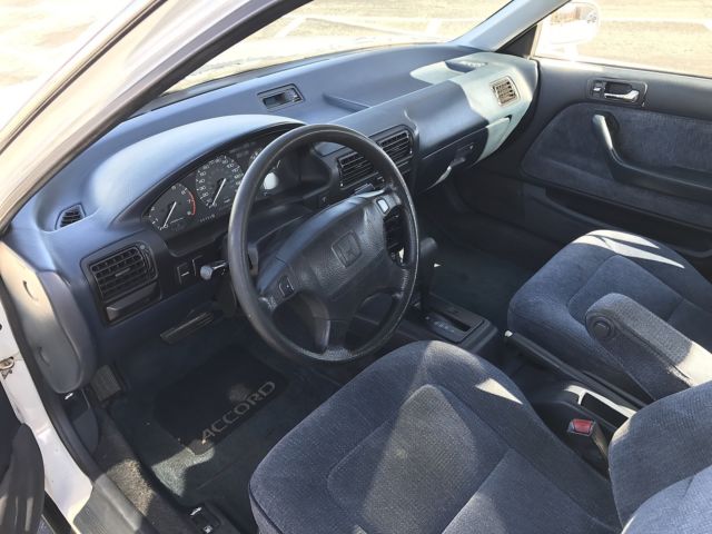 1993 Honda Accord 10TH ANNIVERSARY - photo 6