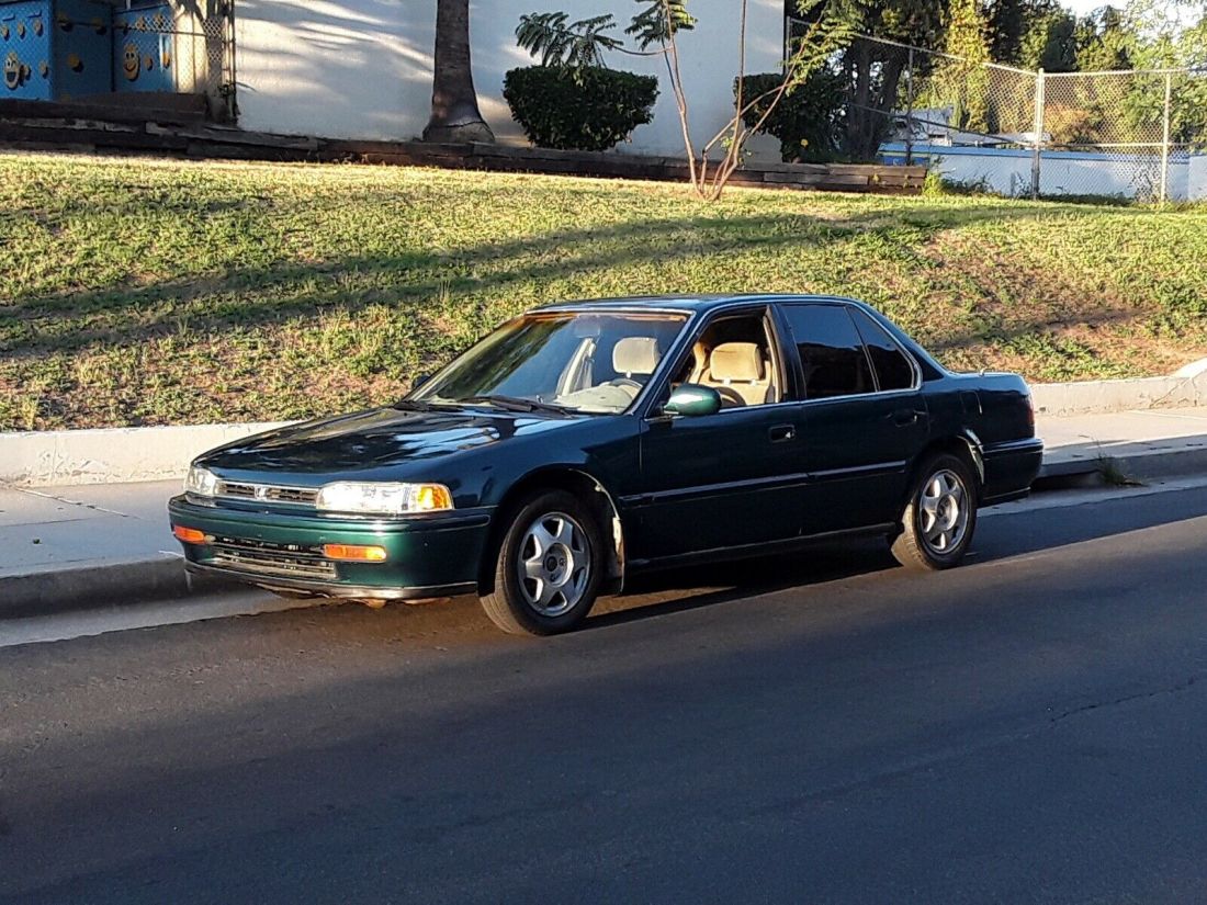 1993 Honda Accord Sedan Green FWD Automatic 10TH ANNIVERSARY 1993 Honda Accord 10TH ANNIVERSARY