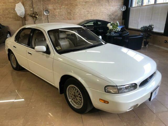 1993 Infiniti J30 Base 4dr Sedan 1993 Infiniti J30 Base 4dr Sedan