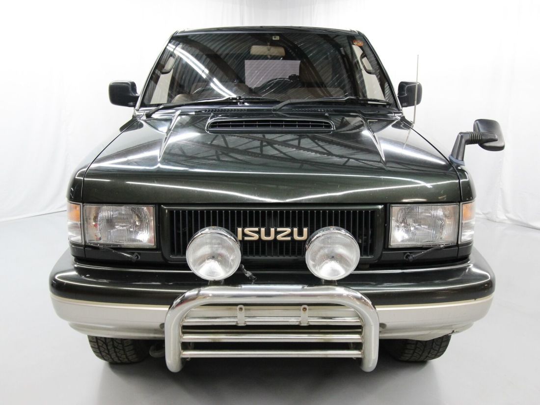 1993 Isuzu Bighorn - photo 2