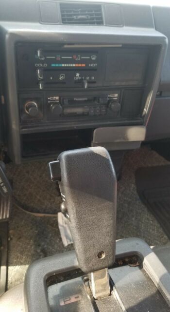 1993 Isuzu NPR - photo 10