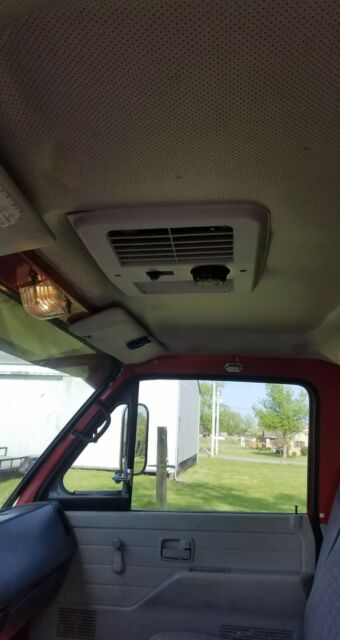 1993 Isuzu NPR - photo 12