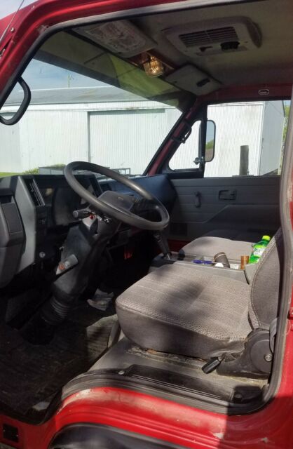 1993 Isuzu NPR - photo 8