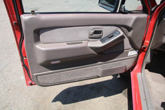 1993 Isuzu Rodeo S - photo 11