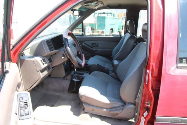 1993 Isuzu Rodeo S - photo 12