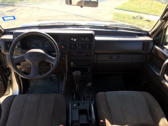 1993 Isuzu Trooper - photo 11