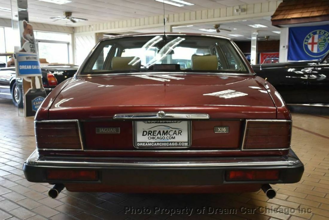 1993 Jaguar XJ 4dr Sedan - photo 5