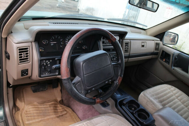 1993 Jeep Grand Cherokee Laredo - photo 12