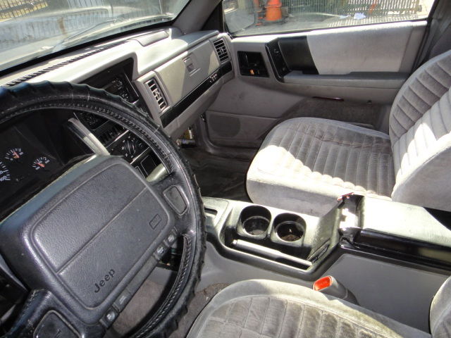 1993 Jeep Cherokee - photo 12