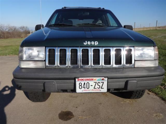1993 Jeep Grand Cherokee 123k loaded,no winters,5.2 V-8 (318),auto,new tires 1993 Jeep Cherokee