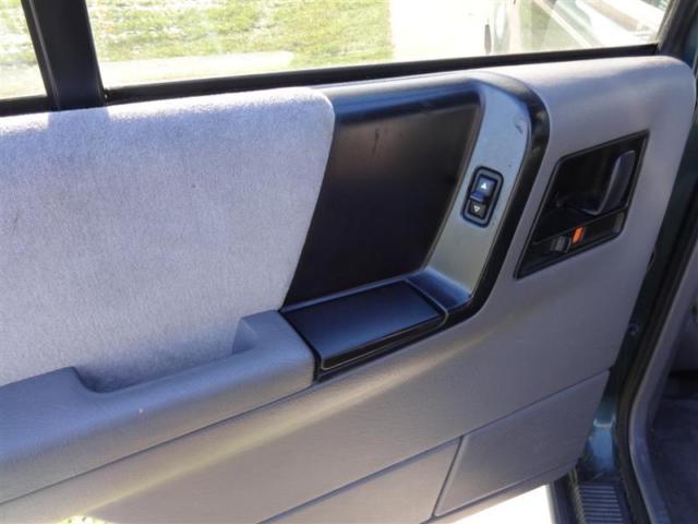 1993 Jeep Cherokee - photo 11