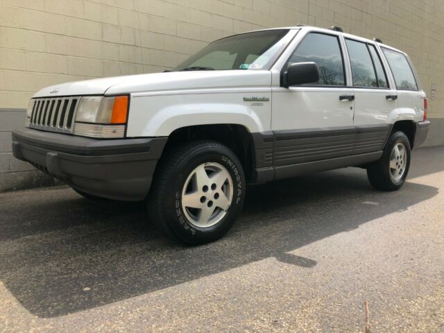 1993 Jeep Grand Cherokee Laredo - photo 2