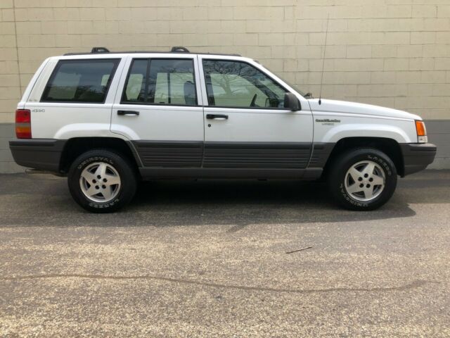 1993 Jeep Grand Cherokee Laredo - photo 6