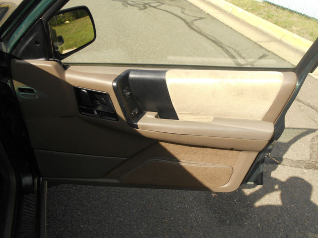 1993 Jeep Grand Cherokee Laredo Sport Utility 4-Door - photo 11