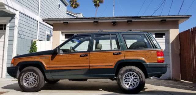 1993 Jeep Grand Cherokee Wagoneer 4x4, 101000 miles California car, 1 owner. 1993 Jeep Wagoneer Woody