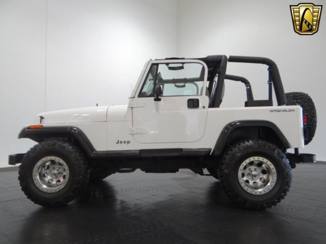 1993 Jeep Wrangler Base Sport Utility 2-Door - photo 3