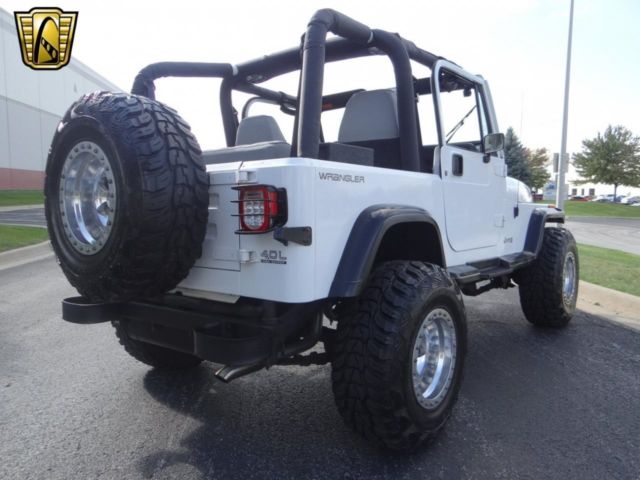 1993 Jeep Wrangler Base Sport Utility 2-Door - photo 9