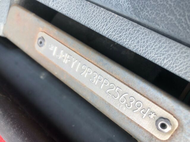 1993 Jeep Wrangler - photo 8