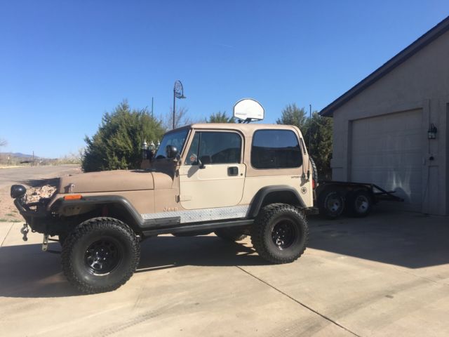 1993 Jeep Wrangler Tan - photo 2