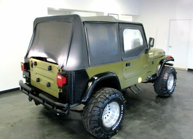 1993 Jeep Wrangler - photo 8