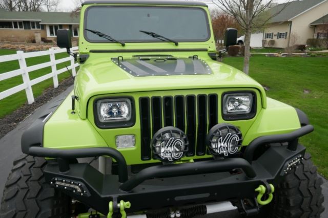 1993 Jeep Wrangler -4X4 YJ GRAVE DIGGER JR-LIFTED-BIG LITTLE TRUCK-SE - photo 12