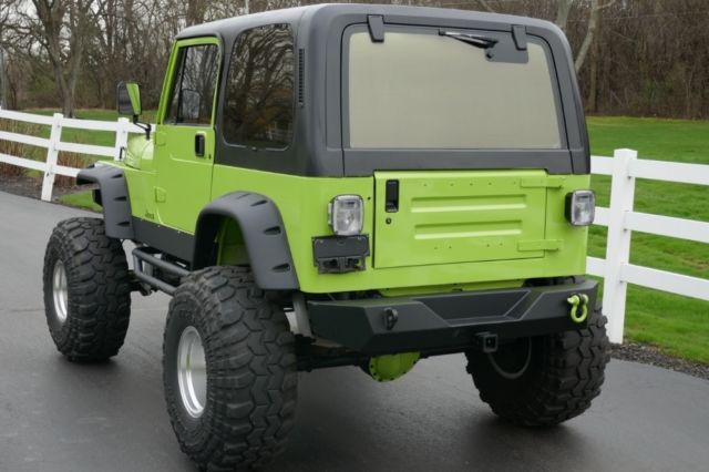 1993 Jeep Wrangler -4X4 YJ GRAVE DIGGER JR-LIFTED-BIG LITTLE TRUCK-SE - photo 5
