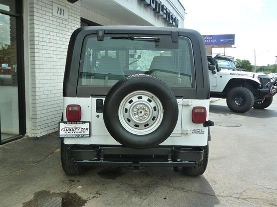 1993 Jeep Wrangler Base 2dr 4WD SUV - photo 5