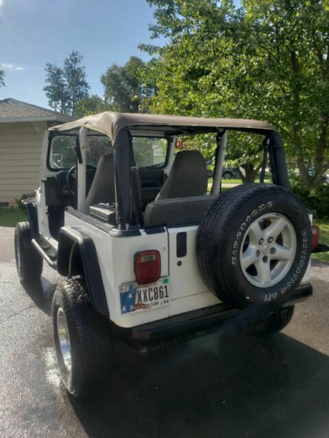 1993 Jeep Wrangler Tube Fenders, rock sliders - photo 4