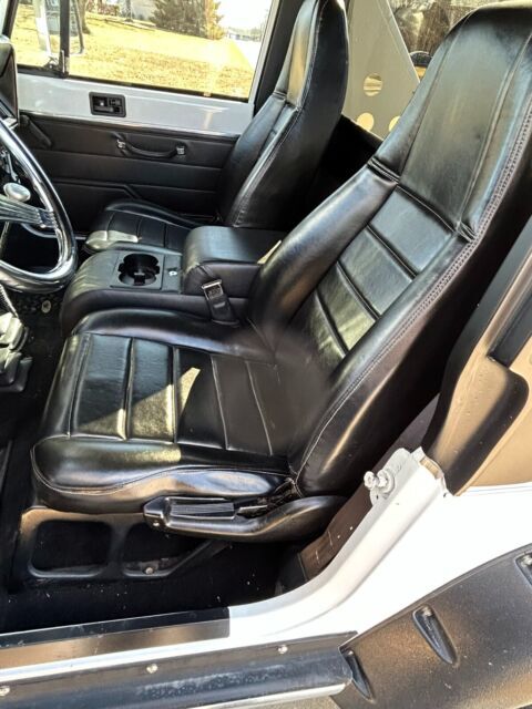 1993 Jeep Wrangler - photo 3