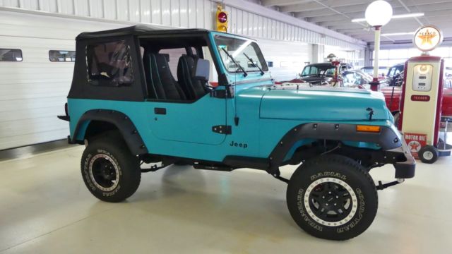 1993 Jeep Wrangler S - photo 2