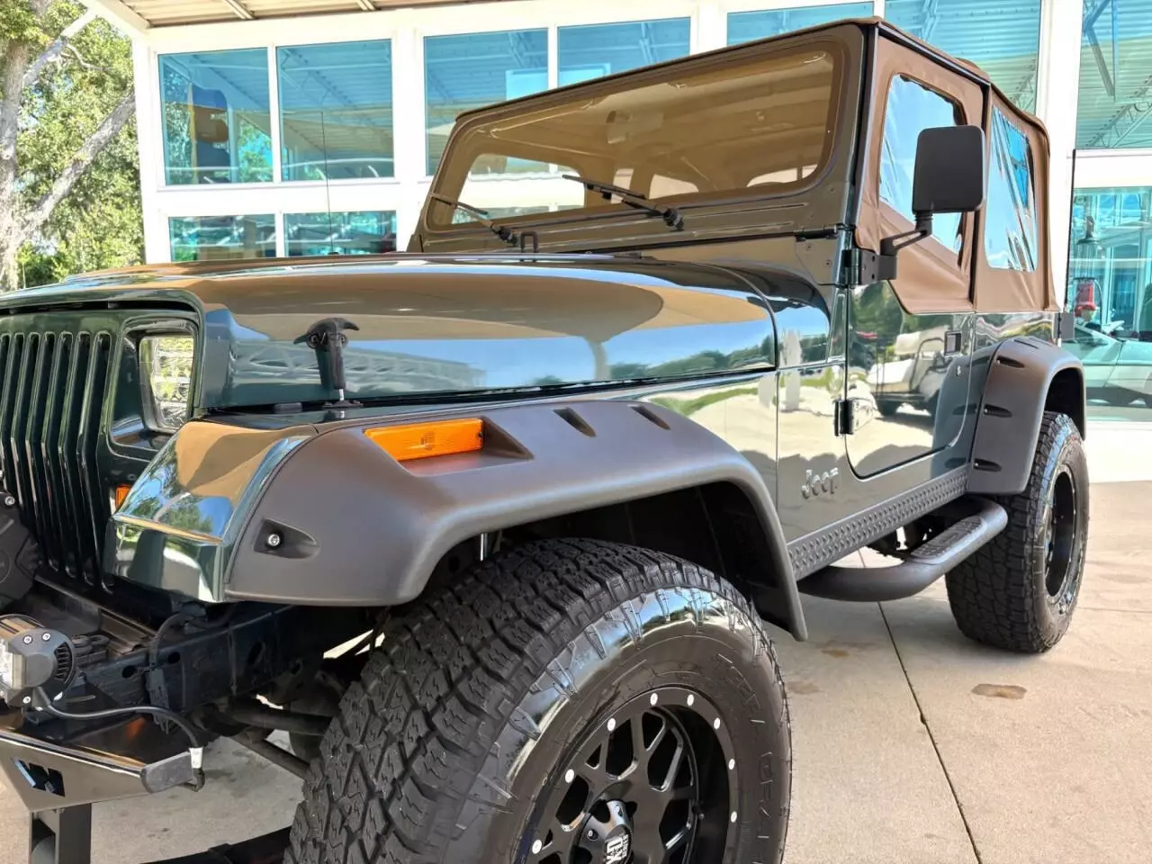 1993 Jeep Wrangler Sahara 2dr 4WD SUV - photo 10