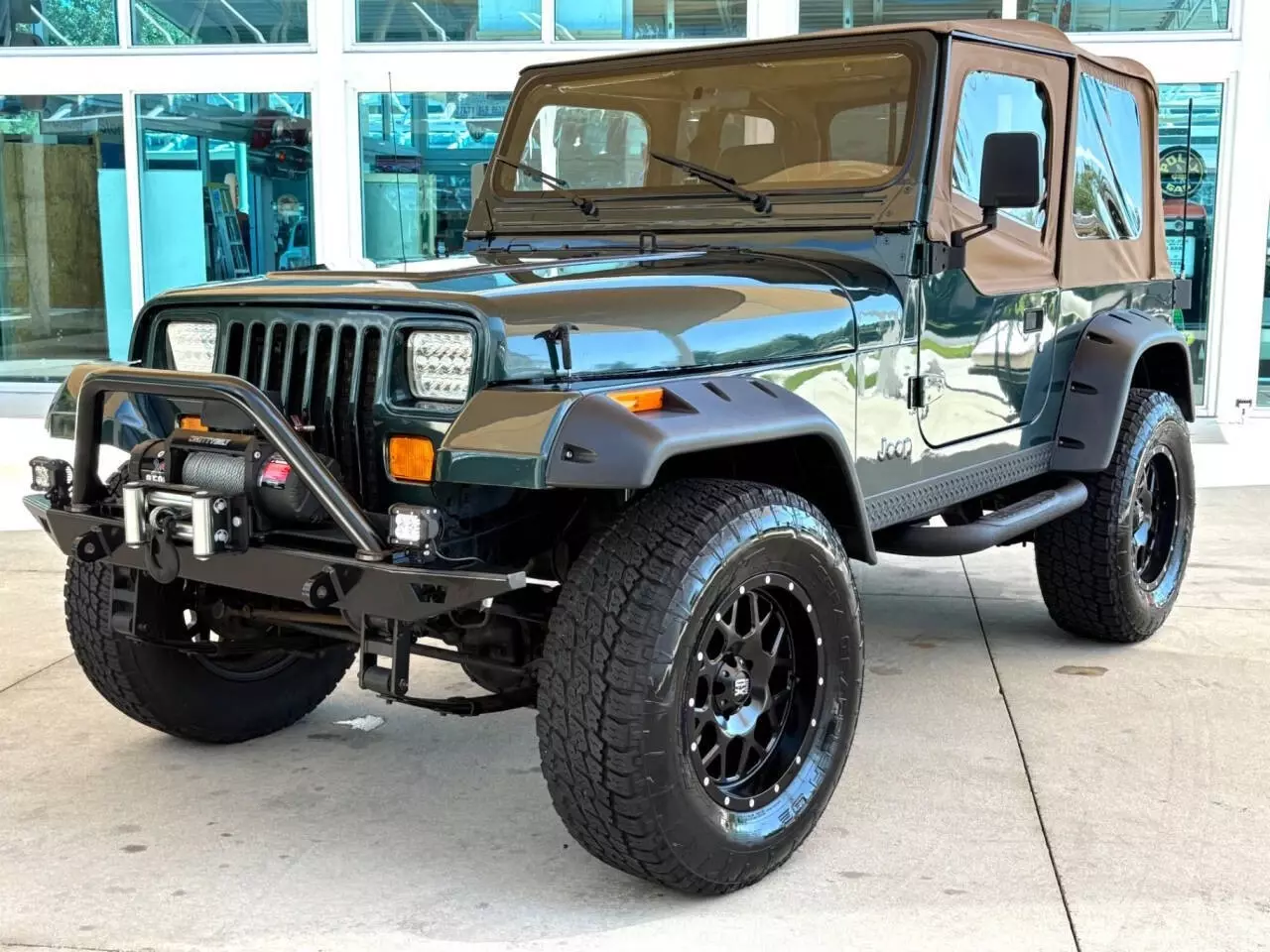 1993 Jeep Wrangler Sahara 2dr 4WD SUV - photo 9