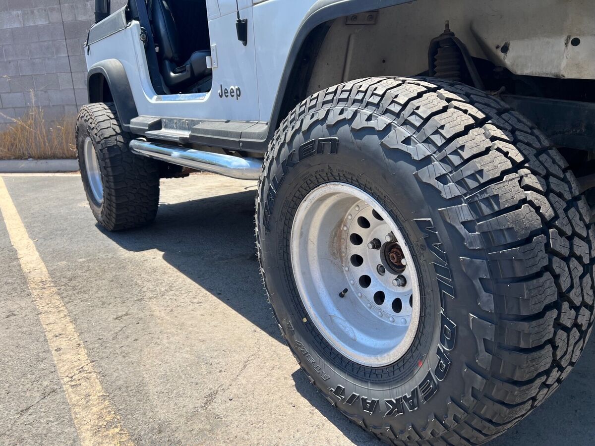 1993 Jeep Wrangler - photo 8