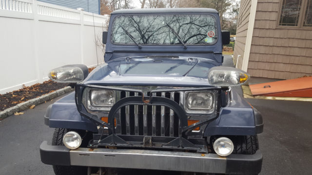 1993 Jeep Wrangler with functioning plow set up 1993 Jeep Wrangler