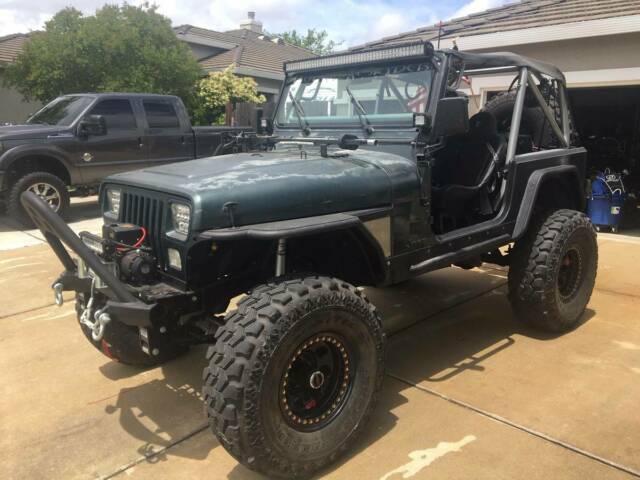 1993 Jeep Wrangler Sahara - photo 2