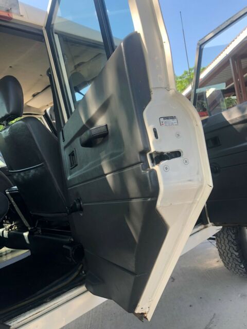 1993 Land Rover Defender - photo 10