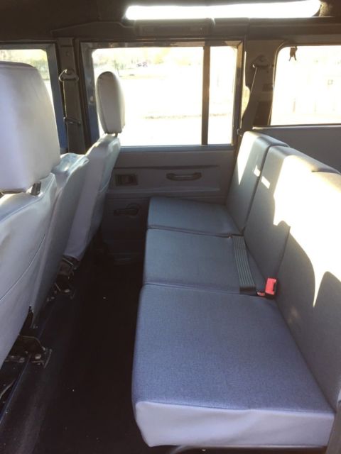 1993 Land Rover Defender 5-Door - photo 10