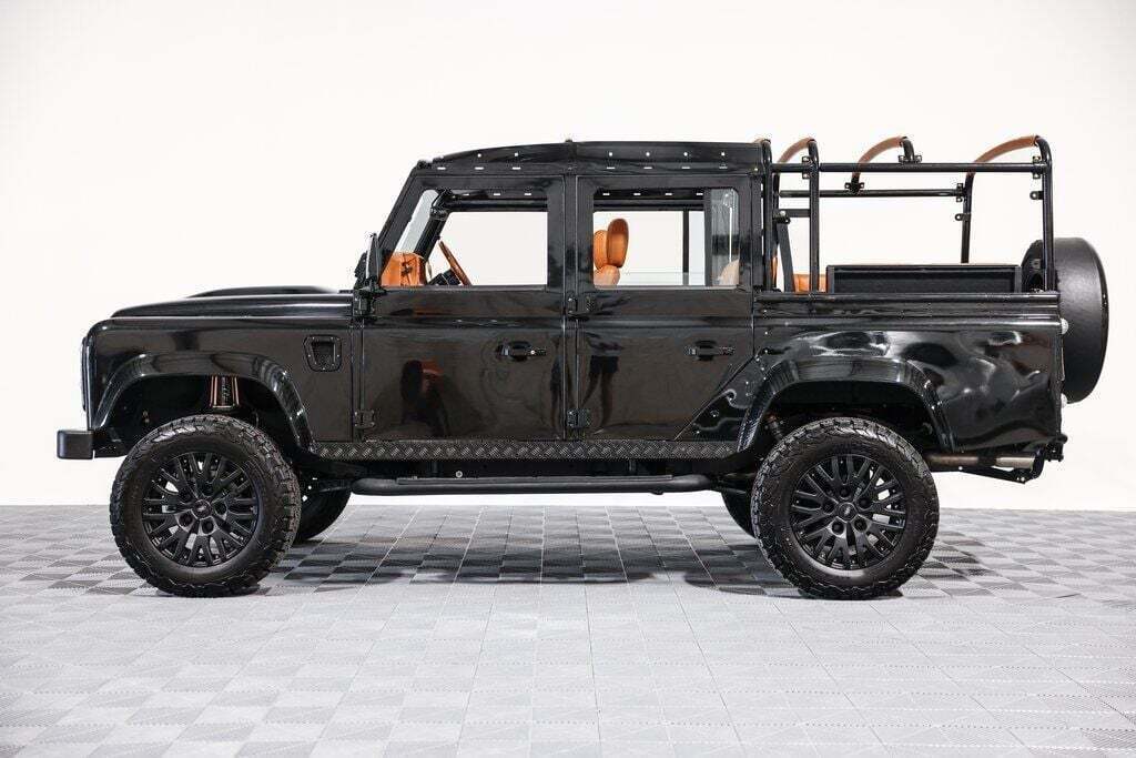 1993 Land Rover Defender 110 4dr 4WD SUV - photo 10