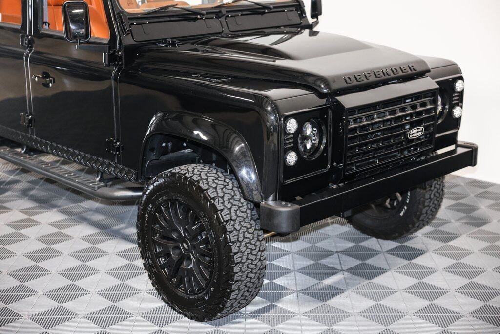 1993 Land Rover Defender 110 4dr 4WD SUV - photo 5