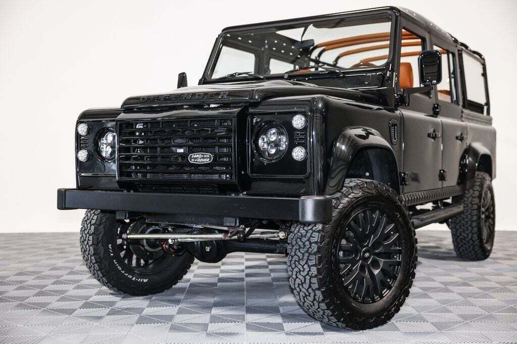 1993 Land Rover Defender 110 4dr 4WD SUV - photo 8