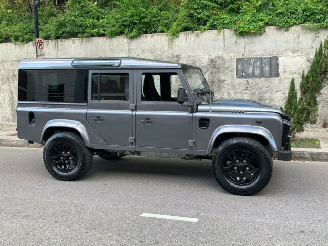 1993 Land Rover Defender 110 All New build with LS3 and 6 speed auto 1993 Land Rover Defender