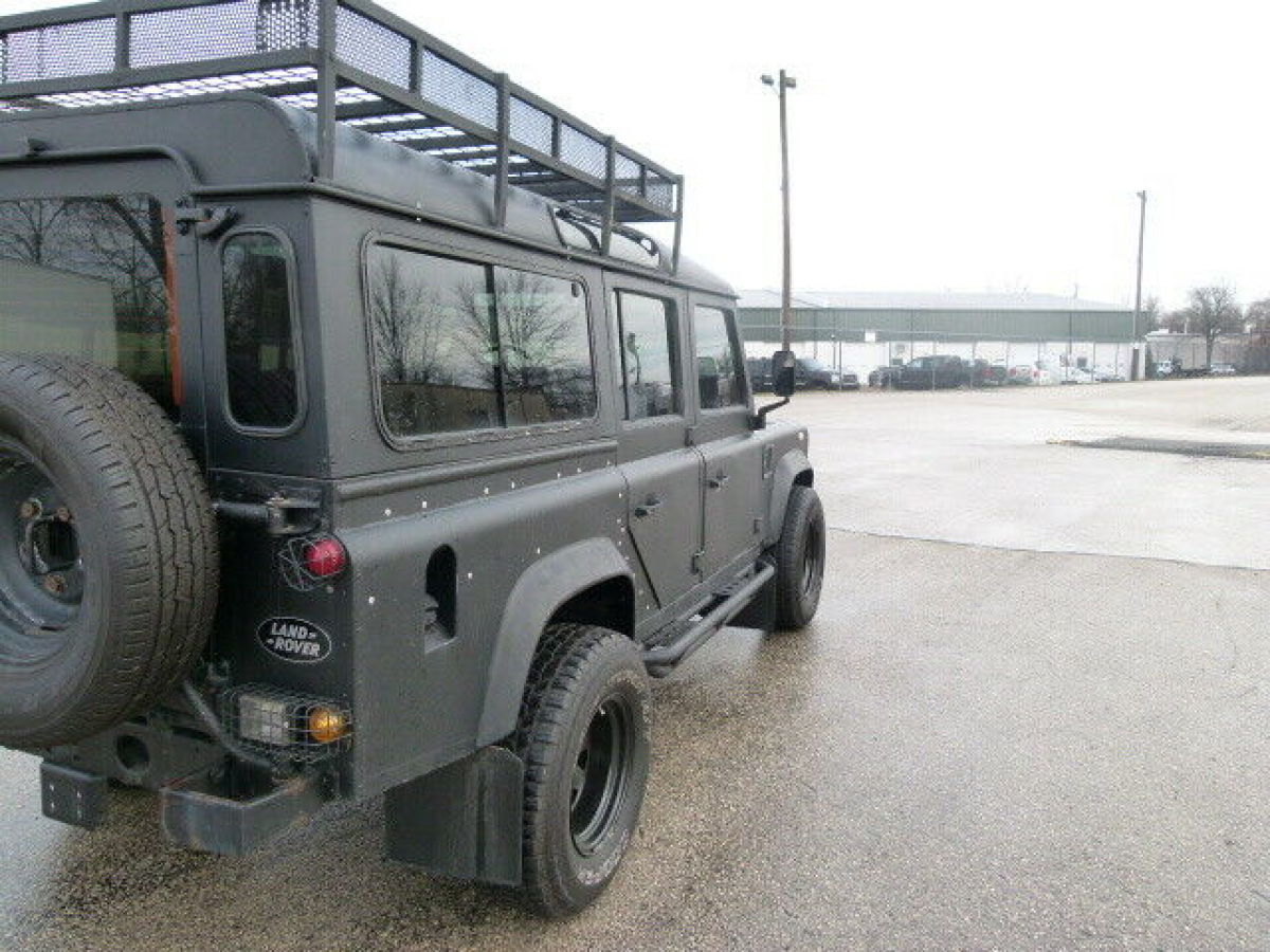 1993 Land Rover Defender 110 4x4 LHD - photo 4