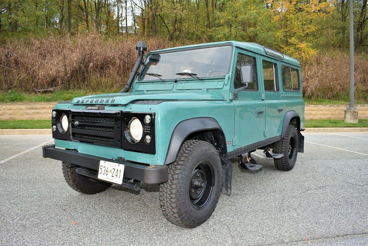 1993 LAND ROVER DEFENDER 110 LHD, ORIGINAL 31,000 MILES, VERY CLEAN 1993 Land Rover Defender