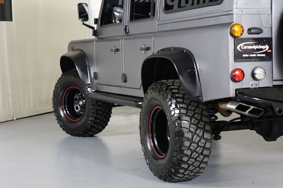 1993 Land Rover Defender 110 - photo 12