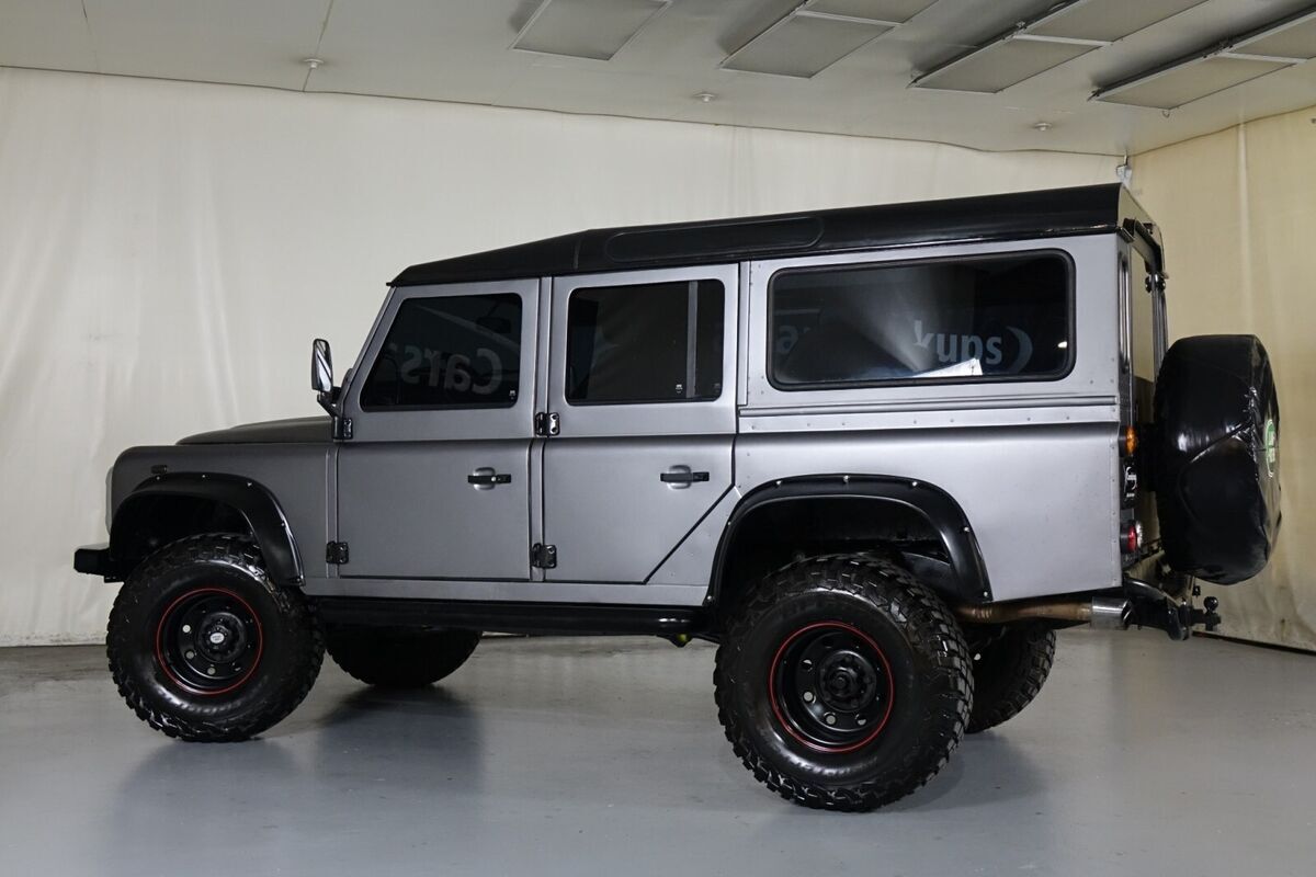 1993 Land Rover Defender 110 - photo 13