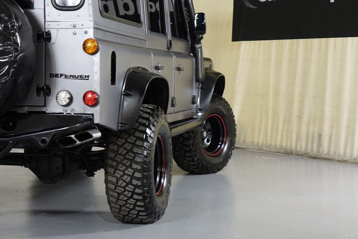 1993 Land Rover Defender 110 - photo 8