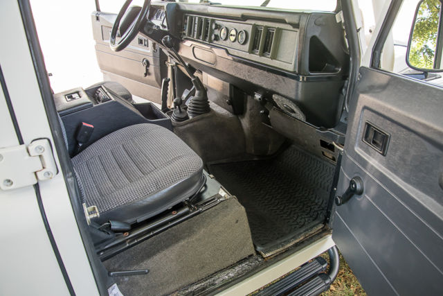 1993 Land Rover Defender - photo 12