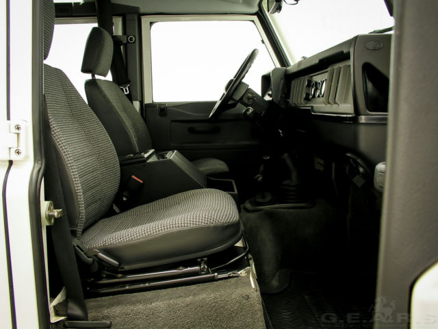 1993 Land Rover Defender NAS 110 - photo 10