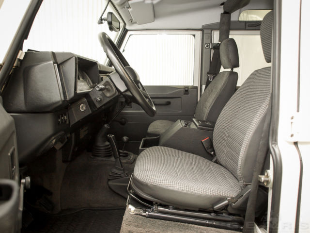 1993 Land Rover Defender NAS 110 - photo 12